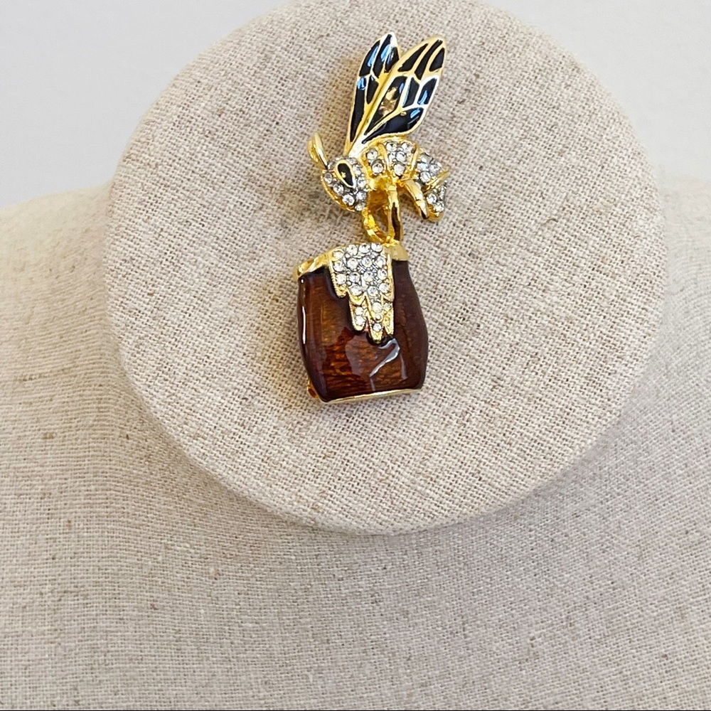 Gold Tone Crystal Enamel Bee & Honey Statement Brooch Jennifer Moore Vintage